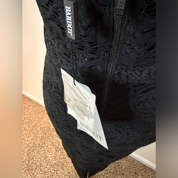 BARDOT Black Lace Halter Cross Neck MIDI Tea Length Dress Sz 8 NWT (A0059 B3) - Picture 4 of 15